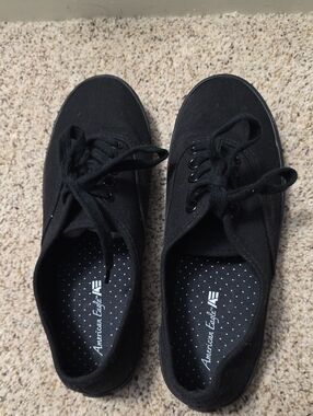 American Eagle Outfitters Women’s Black Canvas Lace-Up Sneakers